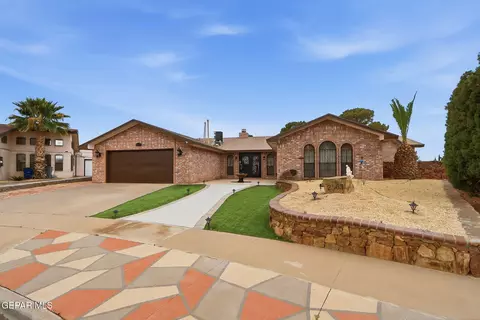 2063 Greenlee Dr, El Paso, TX 79936