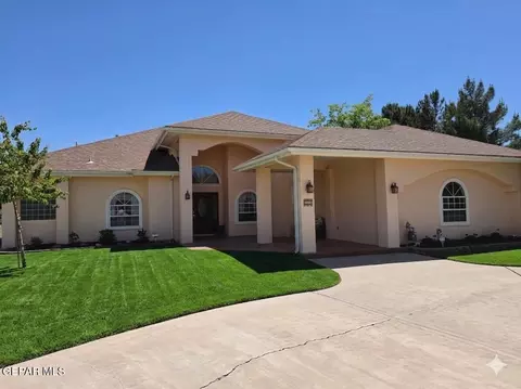 585 Anahuac Ave, El Paso, TX 79932