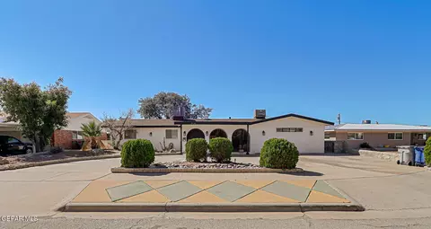 259 Crown Point Dr, El Paso, TX 79912