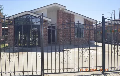8665 Adriana Ct, El Paso, TX 79907