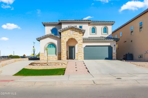 300 Samuel Vista St, Horizon City, TX 79928