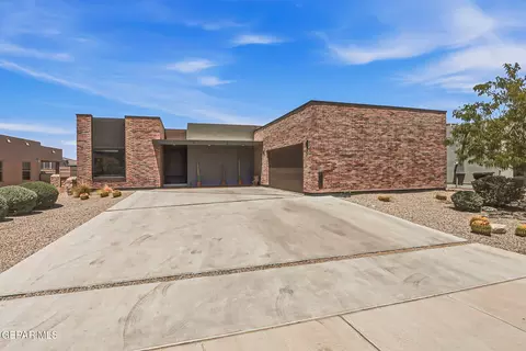 329 Rio El Rancho Ct, El Paso, TX 79932