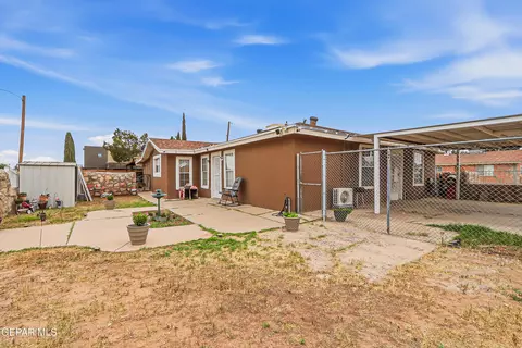11548 Jenny Rd, Socorro, TX 79927