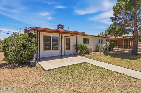 9040 Diana Dr, El Paso, TX 79904