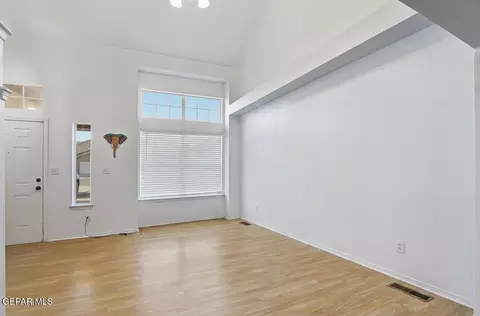 Living - 680 Sequeiros Ct, El Paso, TX 79932 photo 2 of 5