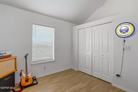 Bedroom - 680 Sequeiros Ct, El Paso, TX 79932 photo 4 of 8