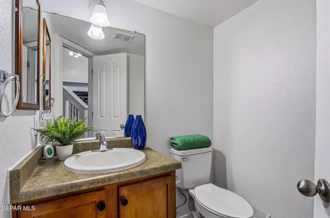 Bath - 680 Sequeiros Ct, El Paso, TX 79932 photo 1 of 6
