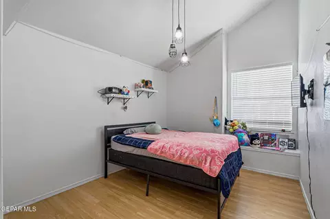 Bedroom - 680 Sequeiros Ct, El Paso, TX 79932 photo 7 of 8