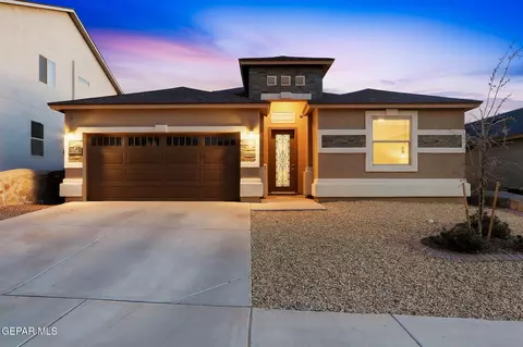 12768 Hidden Edge Dr, Horizon City, TX 79928