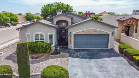 11548 Porfirio Payan Dr, El Paso, TX 79934