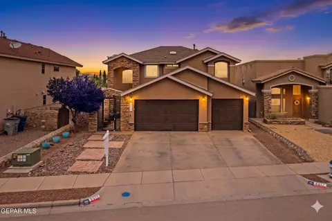 5017 Moon Ranch Ln, El Paso, TX 79934