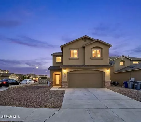 3900 Loma Brisa Dr, El Paso, TX 79938
