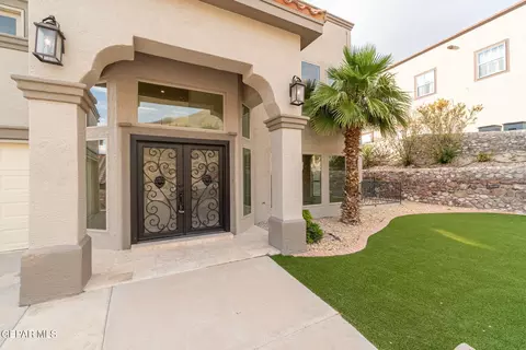 409 Mesilla Vista Ln, El Paso, TX 79912