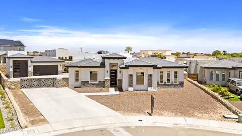 352 Emerald Tree Ln, Horizon City, TX 79928