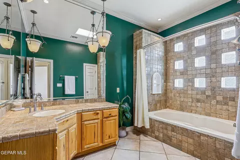 Bath - 5601 Burning Tree Dr, El Paso, TX 79912 photo 1 of 7