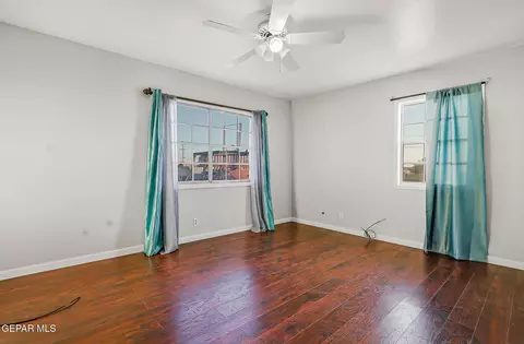 Bedroom - 171 Holguin Ave, Vinton, TX 79821 photo 2 of 7