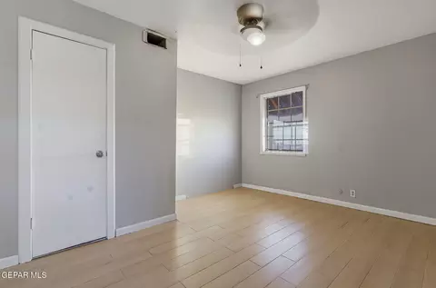 Bedroom - 171 Holguin Ave, Vinton, TX 79821 photo 6 of 7