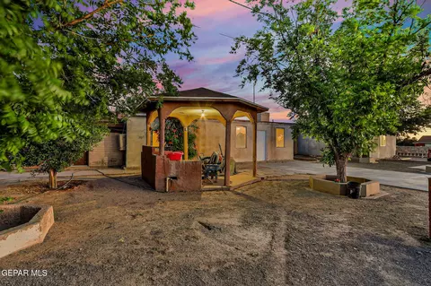 Exterior - 171 Holguin Ave, Vinton, TX 79821 photo 1 of 8