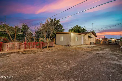 Exterior - 171 Holguin Ave, Vinton, TX 79821 photo 3 of 8