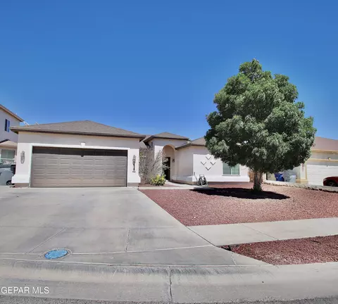 6828 Jordyn Emily Ln, El Paso, TX 79932