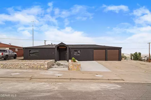 8300 Solar Pl, El Paso, TX 79904