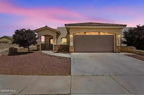 3848 Loma Brisa Dr, El Paso, TX 79938
