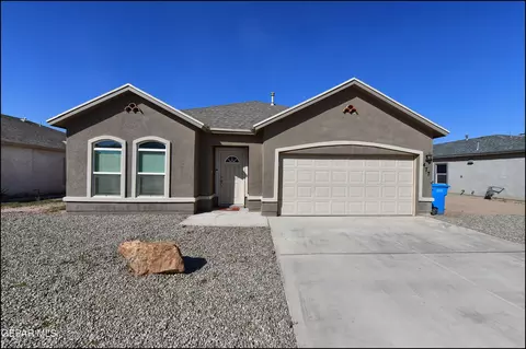 477 Deserts Dr, Socorro, TX 79927
