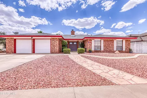 1791 Billy Casper Dr, El Paso, TX 79936