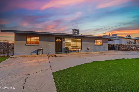 1135 Cuba Dr, El Paso, TX 79915