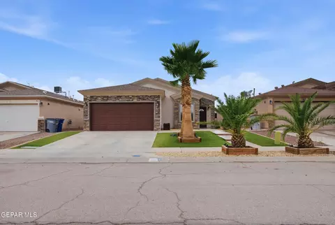 3709 Loma Esteban Dr, El Paso, TX 79938