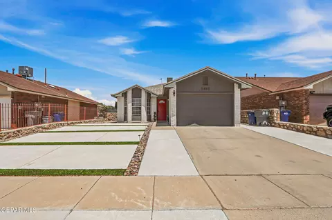 2802 Castle Hill Cir, El Paso, TX 79936