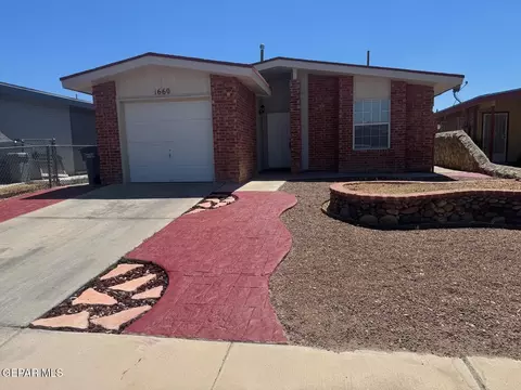 1660 Saint Stephen Pl, El Paso, TX 79936