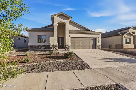 13680 Lago Vista Ave, Horizon City, TX 79928