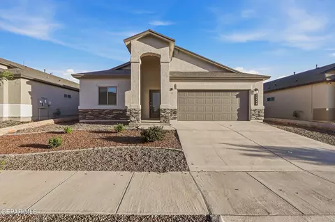 13680 Lago Vista Ave, Horizon City, TX 79928