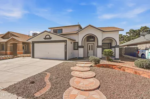 13738 Paseo Verde Dr, Horizon City, TX 79928