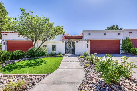 204 Casas Bella Ln, Santa Teresa, NM 88008