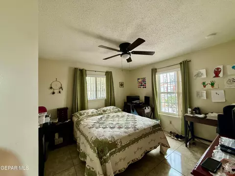 Bedroom - 4724 Rolling Stone Dr, El Paso, TX 79924 photo 1 of 3
