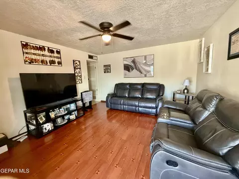 Living - 4724 Rolling Stone Dr, El Paso, TX 79924 photo 4 of 5