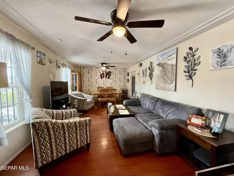 Living - 4724 Rolling Stone Dr, El Paso, TX 79924 photo 2 of 5
