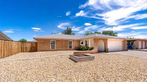 10813 Frazier Ct, El Paso, TX 79935
