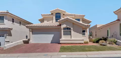 1561 Via Appia St, El Paso, TX 79912