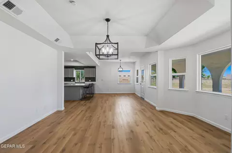 Living - 4 Cielo Del Este, Anthony, NM 88021 photo 4 of 5