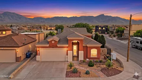 11541 Rafael Serna Ln, El Paso, TX 79934