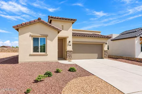 708 Paseo Del Agua St, Horizon City, TX 79928