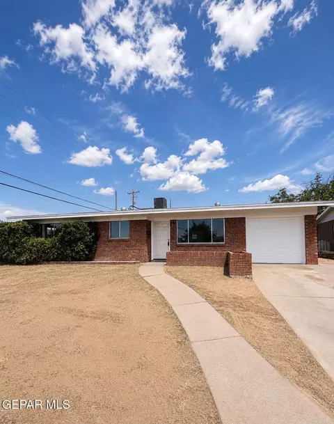 10305 Alcan St, El Paso, TX 79924