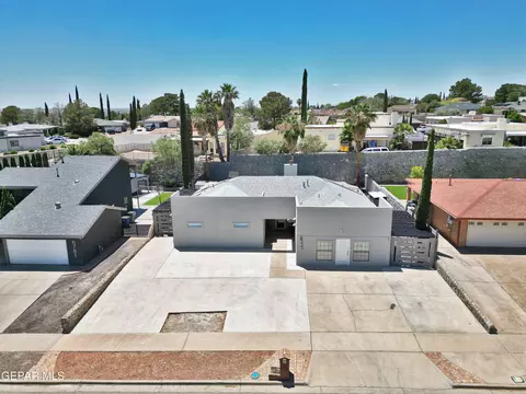 6777 Villa Hermosa Dr, El Paso, TX 79912