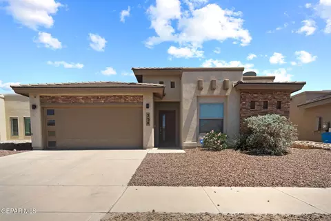 324 S Manzanita Dr, El Paso, TX 79928