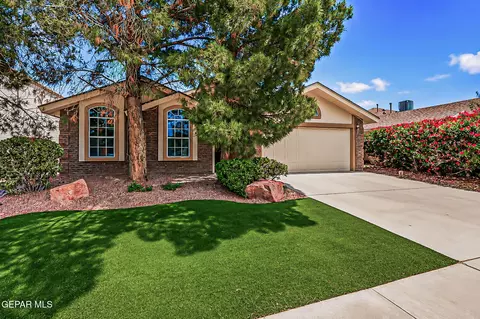 2028 Sun Chariot St, El Paso, TX 79938