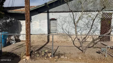 15221 Los Angeles St, Clint, TX 79836