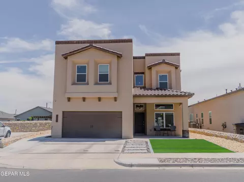 673 La Entrada Cir, Sunland Park, NM 88063